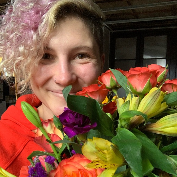 Meet your Posher, Guinevere - Picture 5 of 10